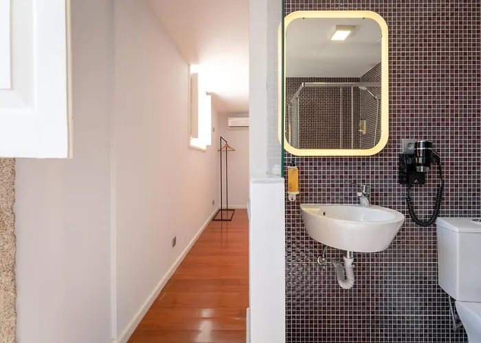 Feel Ribeira Vintage Duplex Apartment *